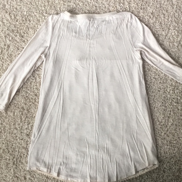 Anthropologie 3/4 sleeve raglan w/lace🤍✨ - Picture 7 of 8